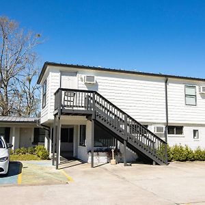 Oyo Hotel Sulphur La Hwy 90 West